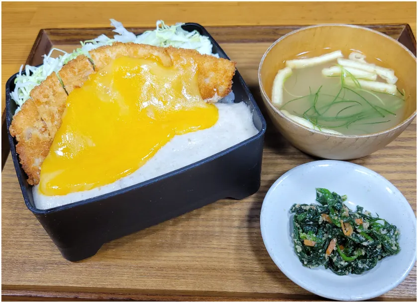 自然薯チーズかつ重~やまゆりポーク使用~