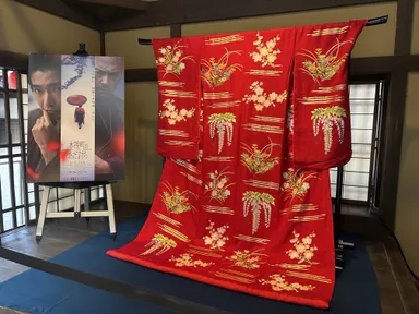 画像4_衣装展示イメージ