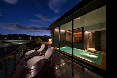 人間本来の姿に還る究極の癒しの空間「有明海の湯」