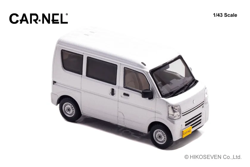 1/43 スズキ エブリイ PA (DA17V) 2021 Silky Silver Metallic：右前