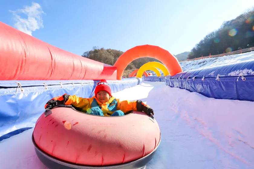 スノーチュービング