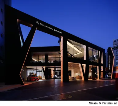 メルセデス・ベンツ コネクション「アップステアーズ」外観