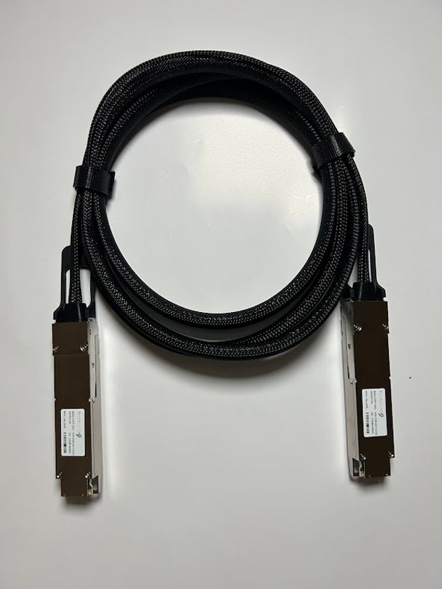 ウェーブスプリッタ・ジャパン、
「極細800G AEC」を1月15日より受注開始