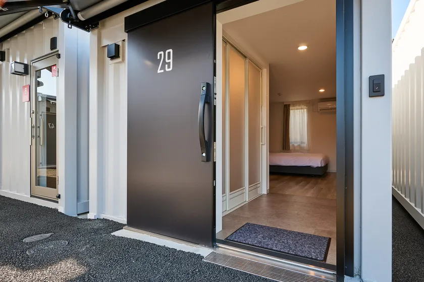 客室(ハンディキャップルーム:入口)