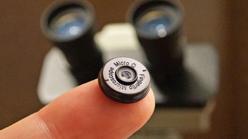 顕微鏡分野に激震！？
スマホで光学倍率250倍の「偏光顕微鏡観察」を可能にするレンズ
「MH-X250P」1/14よりGREENFUNDINGで先行割引販売を開始