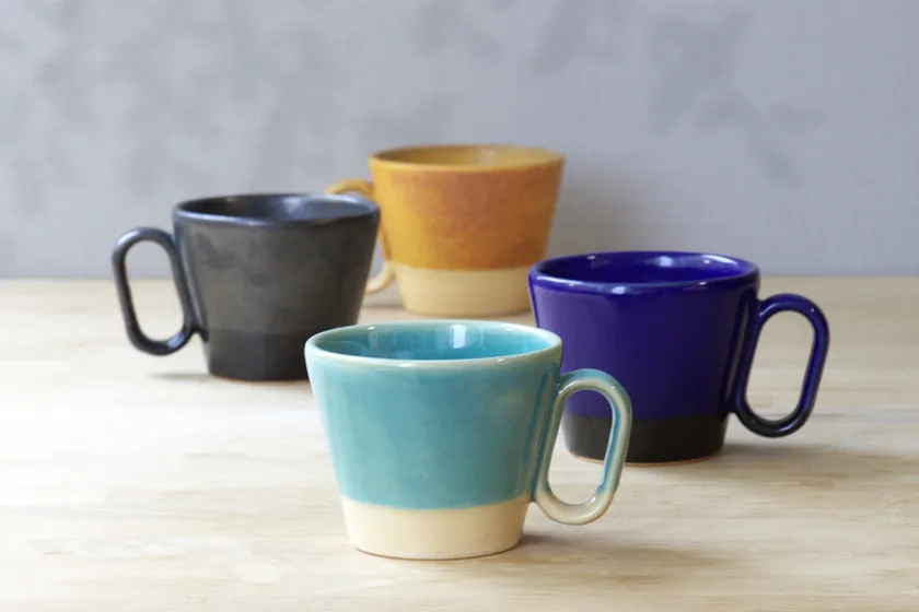 豊富なカラーバリエーション。薩摩焼の伝統と現代の暮らしに寄り添う美しさが融合した一品。