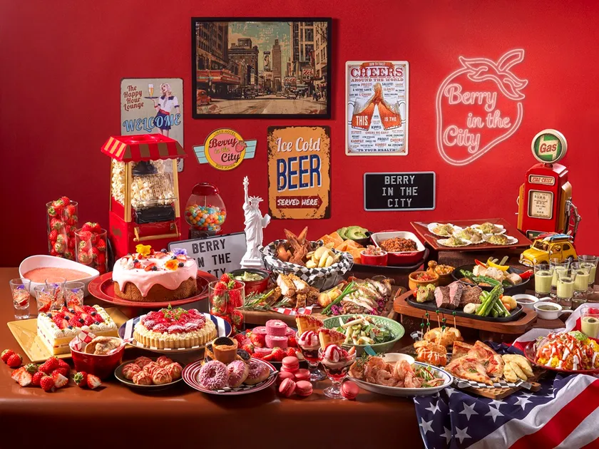 Berry in the City ~ニューヨークの街角気分を愉しむストロベリースイーツ&ディナービュッフェ~