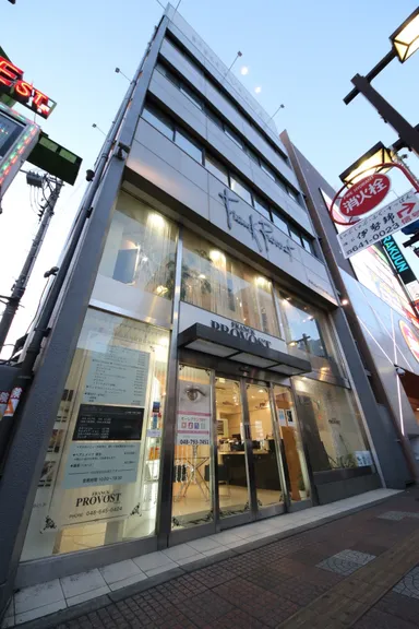 フランクプロボー大宮外観