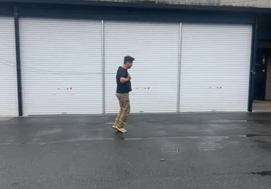 とべないくん　跳ぶ