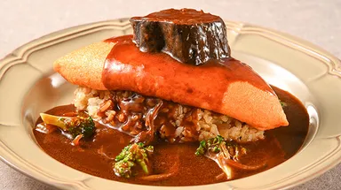 柔らか牛タンシチューオムライス