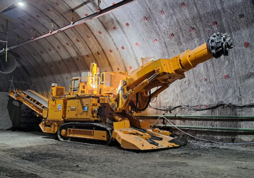 写真1:AI-ロードヘッダ MRH-S200Gi