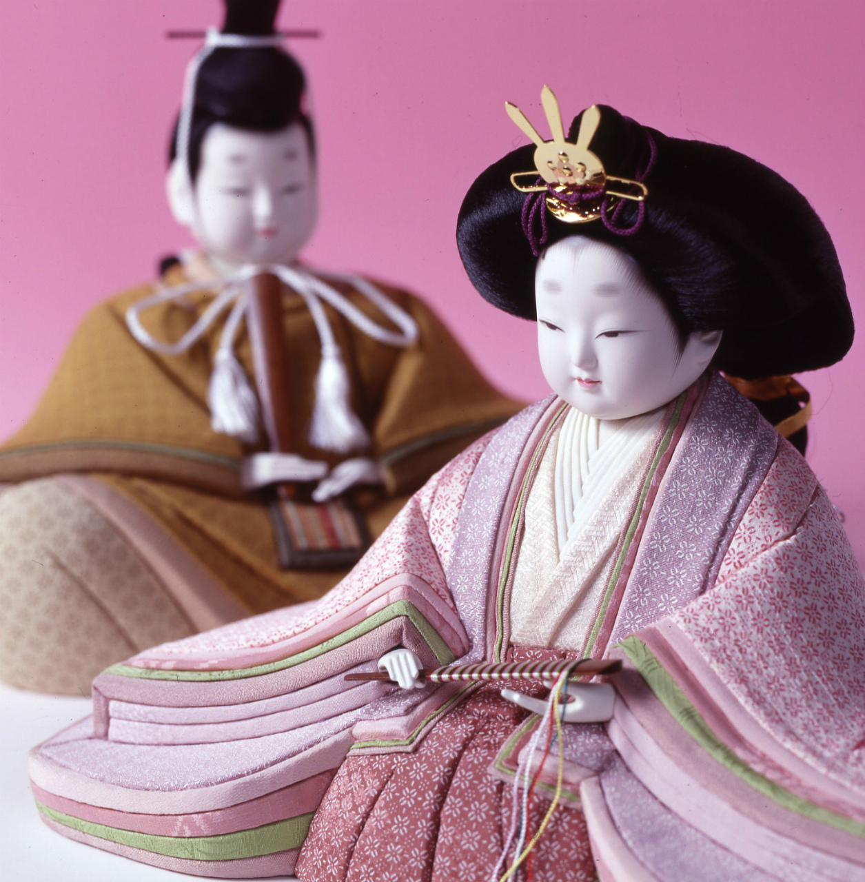 真多呂人形 | 雛人形,親王飾り 本金佐賀錦 花園雛セット