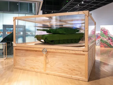 櫻井 隆平『Rotating objects No.3： too close to be real』