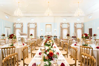 クラシカルな洋館での懇親会も