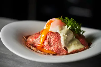 鳥取和牛のローストビーフ丼