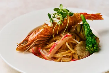 鳥取県産モサエビとベニズワイガニのビスク風パスタ