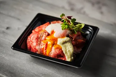 テイクアウト：鳥取和牛のローストビーフ丼