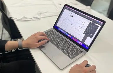 AITrans-Proで縫製仕様書(見本)を翻訳する様子