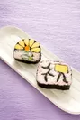 和の図柄の飾り巻き寿司例　菊水・祝