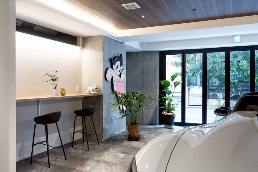 落ち着いた雰囲気のカウンタースペース。