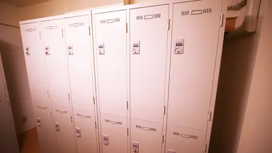 ロッカーは大きいサイズと小さいサイズを用意