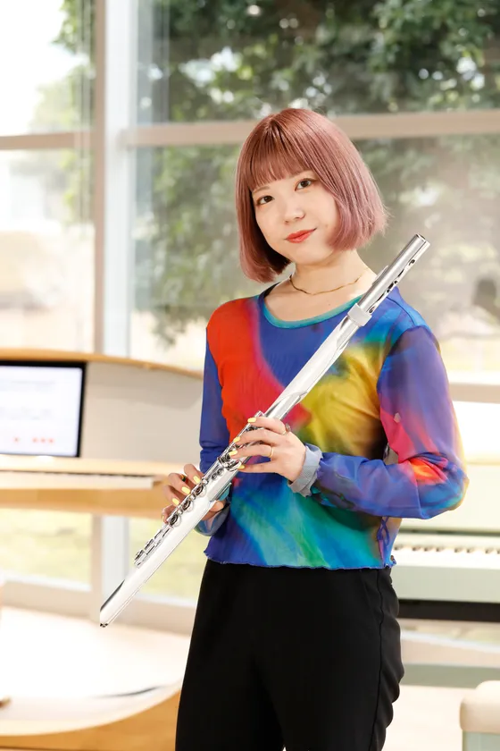 「Aerophone Brisa」を持つ市橋 怜奈