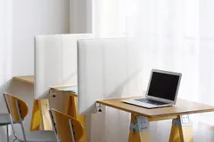 吸音デスクトップパネル