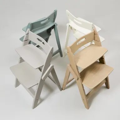 手前右から：YIPPY ESSENCEナチュラル、ストーン、セージ、コットン