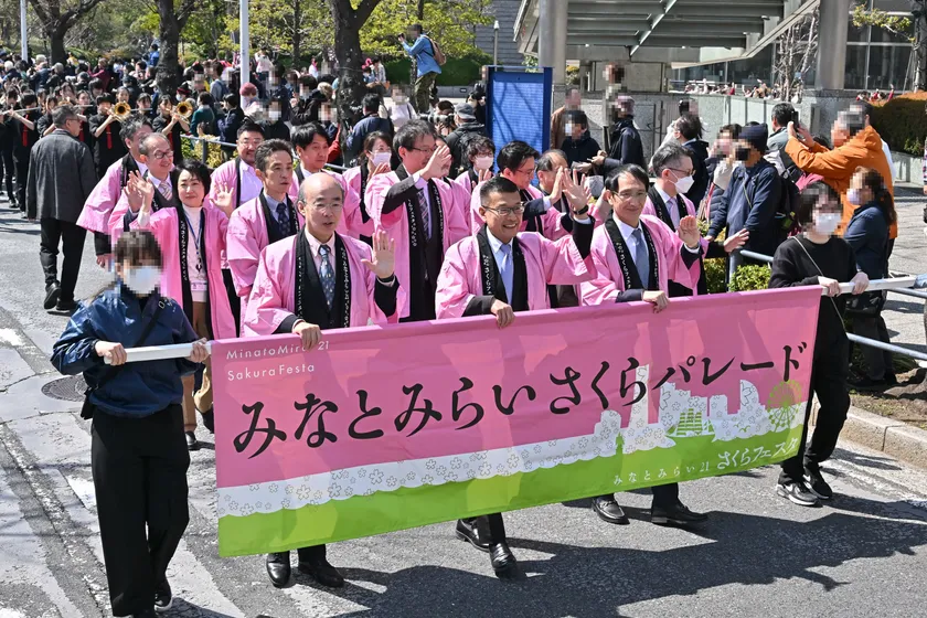 過去のみなとみらい21 さくらパレードの様子
