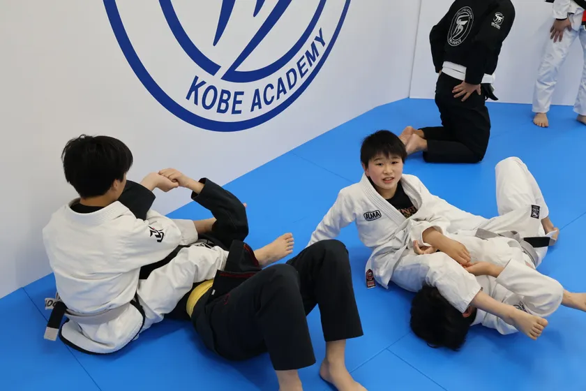 キッズも練習に励む