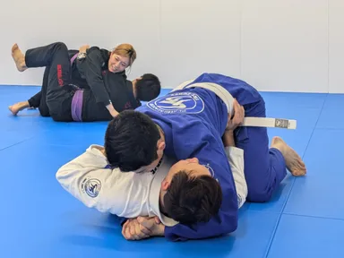 女性会員も在籍