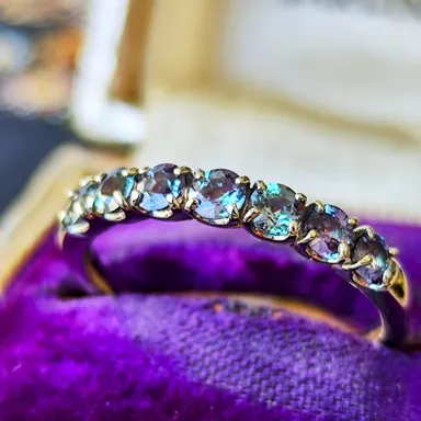 ブラジル産アレキサンドライト ハーフエタニティリング