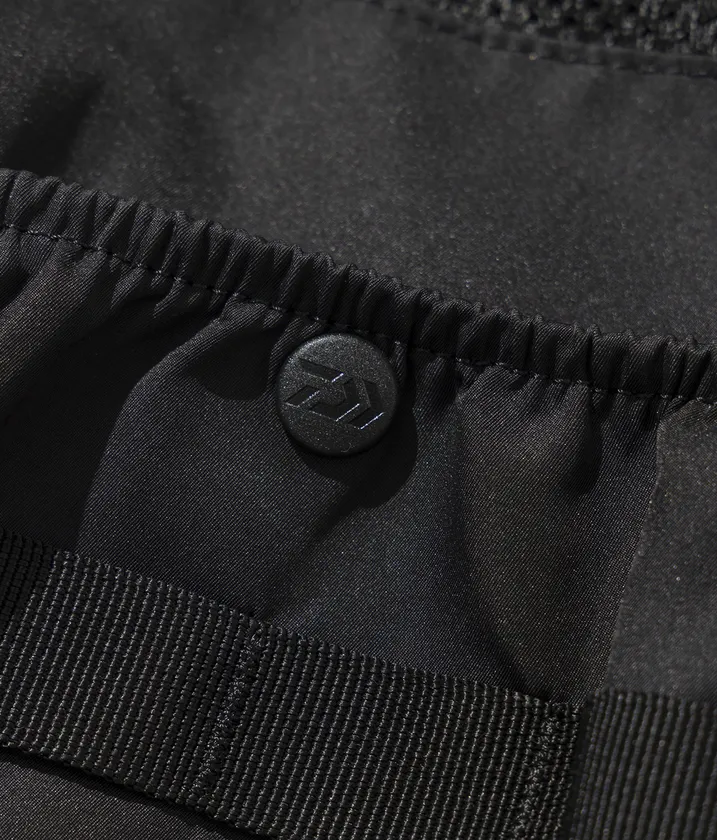 細部にまでこだわった、オリジナル刻印ボタン