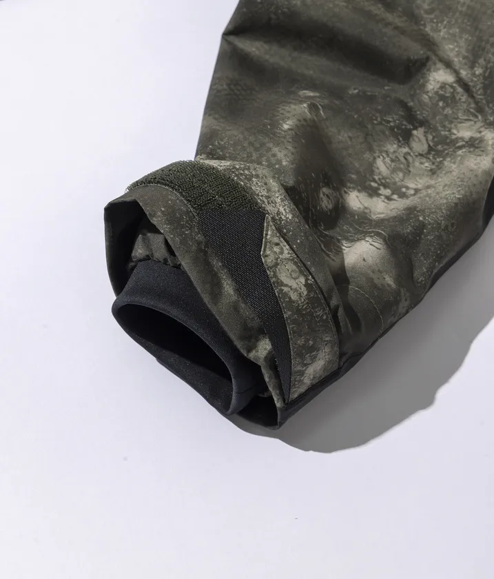 防水性・透湿性・柔らかさを備えたメッシュ裏地の二重構造