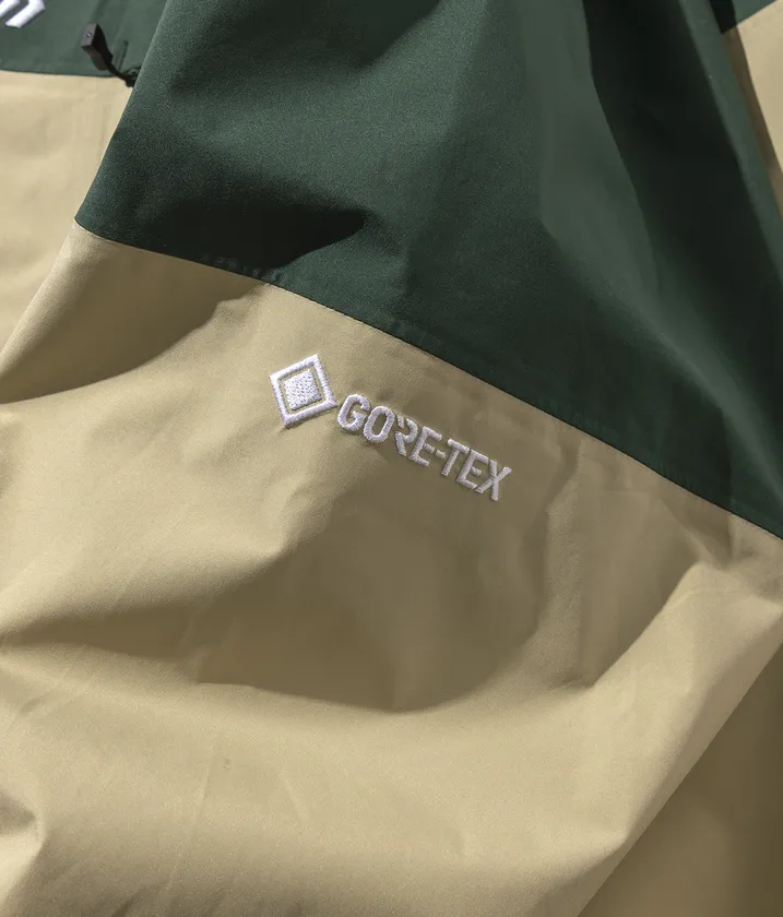 GORE-TEX(R)PRODUCTSFABRIC(ePE膜)を採用した高機能防水透湿モデル