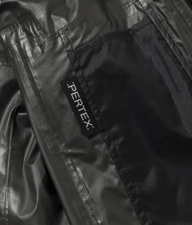 リサイクルナイロンを使用したPERTEX(R)SHIELDPROのミニリップストップ素材。