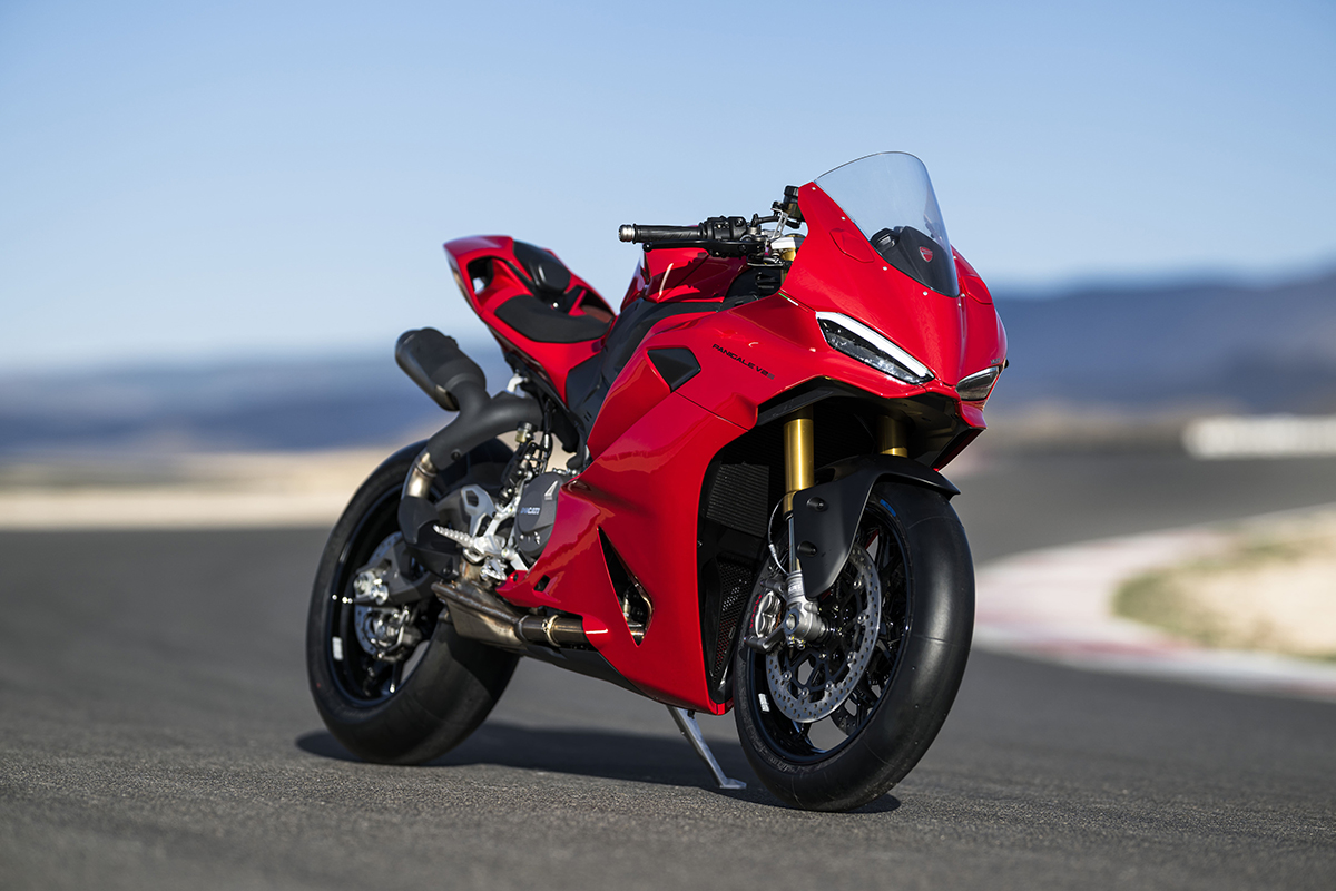 DUCATI ロゴ ブランドマーク