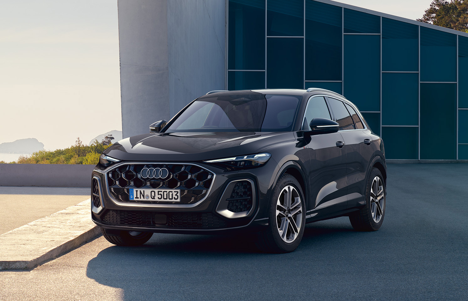 Audi ロゴ ブランドマーク