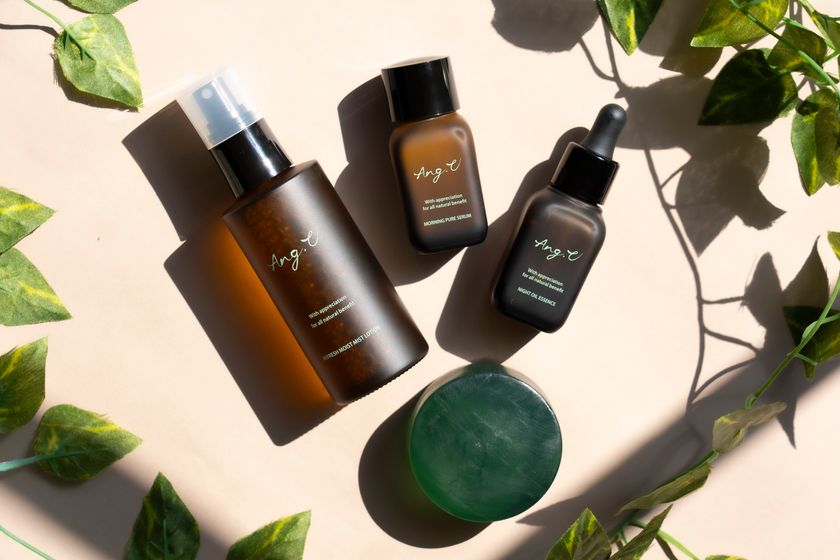 俳優 高橋 惠子さんプロデュース
自然のチカラで毎日をサポート!
スーパーフード「モリンガ」シリーズ
“おうちdeボンマルシェ”で2月1日(日)販売開始!