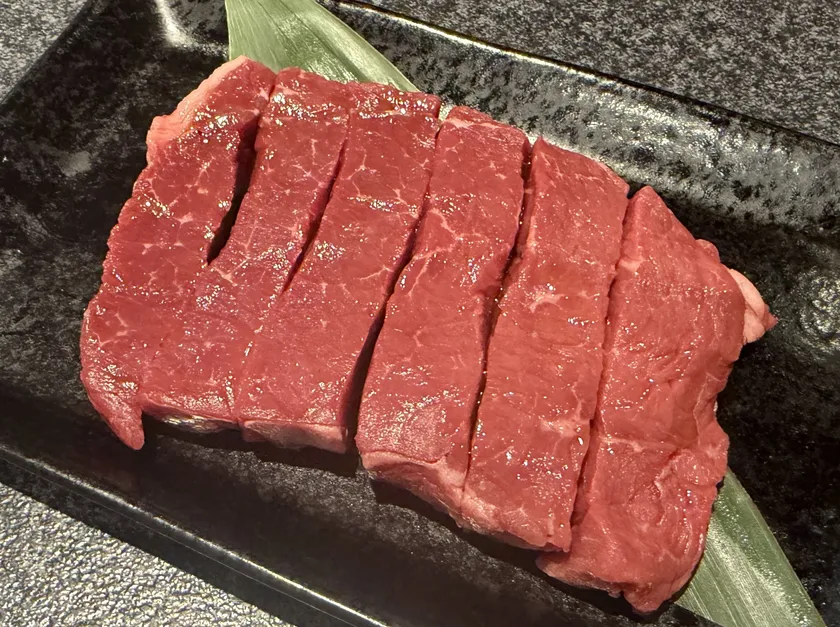 氷室熟成牛モモステーキ