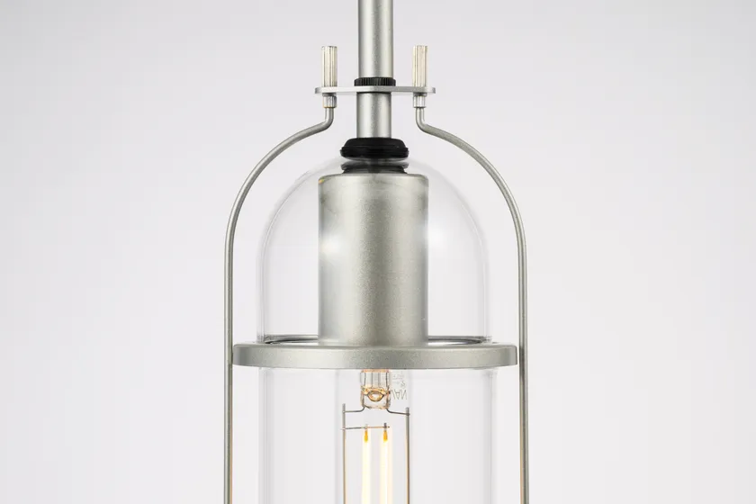 光そのものを丁寧に包み込む「器」