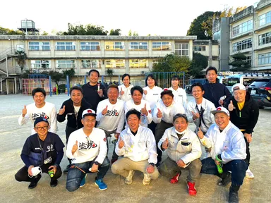 松戸市の小学校でボランティアした際の集合写真