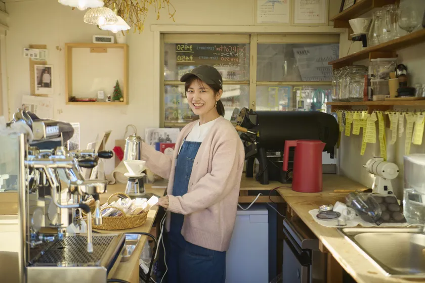 ushikuni cafe　曽根 晴氏