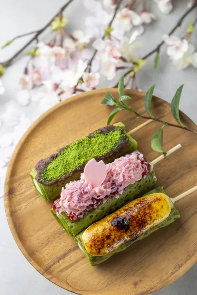 上から、あんこ・桜いちご・ブリュレ