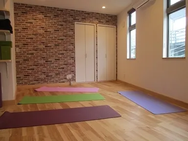 カバザクラの無垢の木フロア