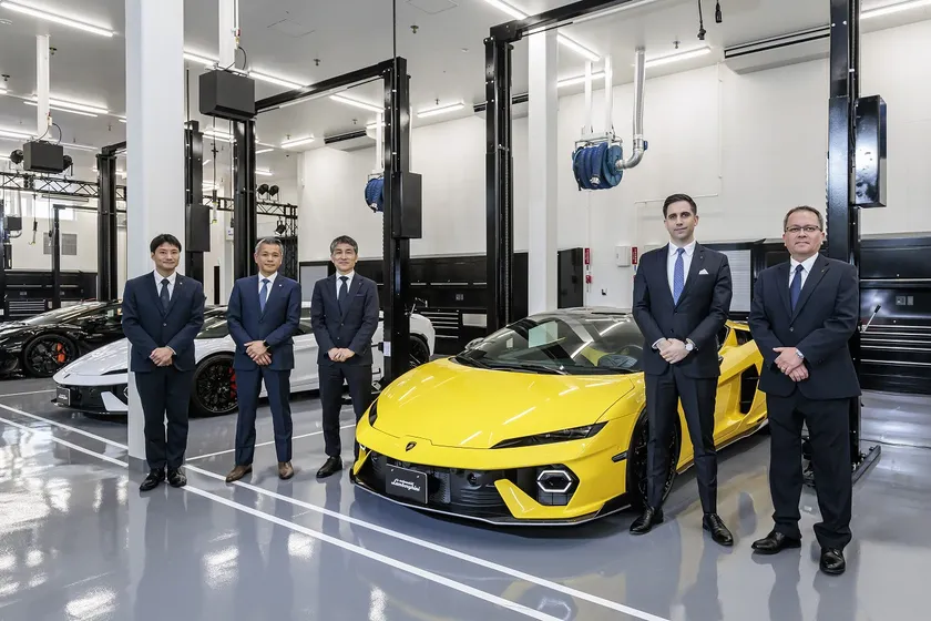 ランボルギーニ横浜サービスセンターオープニングセレモニーの様子