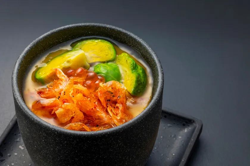 静岡産桜海老と芽キャベツの茶碗蒸し