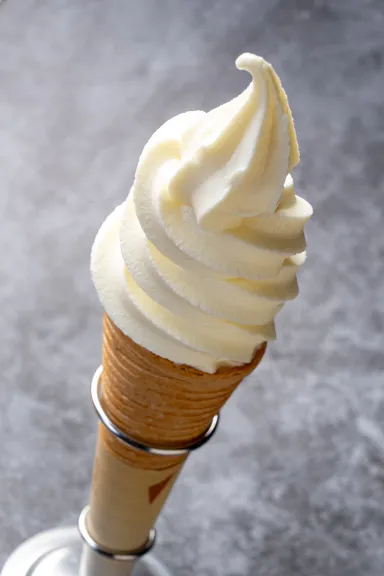 「あいすの家とエトセトラ」のソフトクリーム