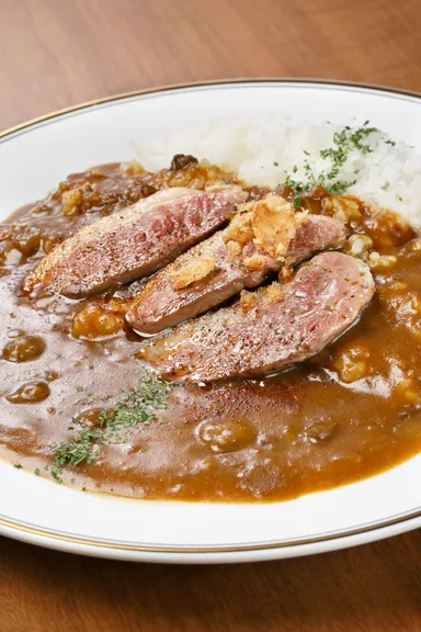 絶品鴨カレー　880円