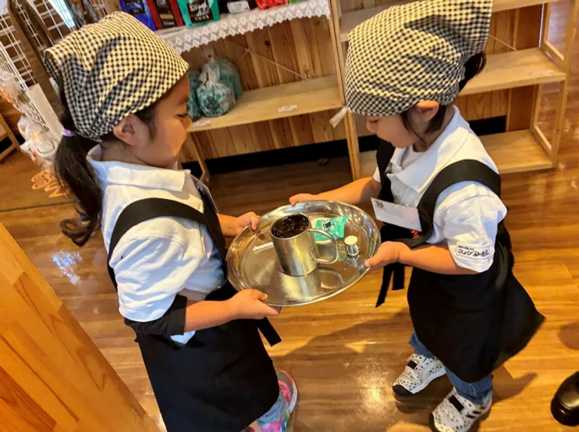 子ども職場体験/コメダ珈琲店泡瀬店(2)